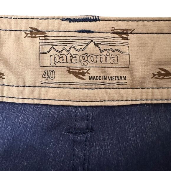 Patagonia ~ Mens Blue Shorts ~size 40 ~ small imperfection on front hemline - Picture 8 of 10